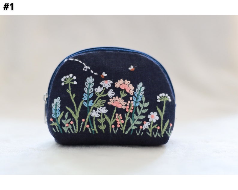 Hand Embroidered Coin Purse with Flower Embroidery, Earphone Case, Vintage Coin Purse, Bridesmaid Gift, Linen Pouch 1 - Navy