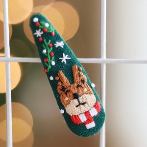 Reindeer Christmas Hair Clip. Christmas Reindeer Hair Clip. Green Christmas Reindeer Hair Clip. Christmas Hair barrettes. Reindeer hair snap. Green reindeer hair snap. Linen.