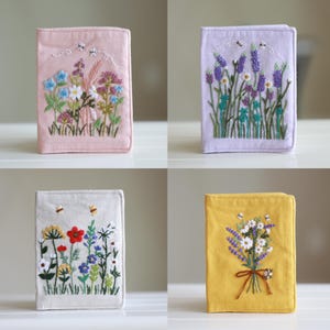 Handgeborduurde paspoortomslag met bloemborduurwerk, vintage bloemenpaspoortportemonnee, handgemaakte paspoorthouder, Valentijnsdagcadeau