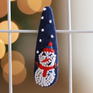 Snowman hair clip. Snowman hair barrettes. Snowman snap clips. Christmas snowman snap hair clips. Navy Christmas hair clip. Linen hair clip.