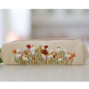 Hand Embroidered Pencil Case with Flower Embroidery, Pen Case, Floral Makeup Pouch, Flower Makeup Bag, Mother's Day Gift 3 - Natural
