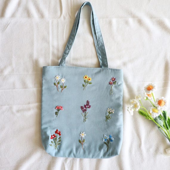 Lot De 2 Pochettes Vintage à Clip – Tissu Fleuri Et Pastel – Doublure Rembourrée – Occasion Bon état