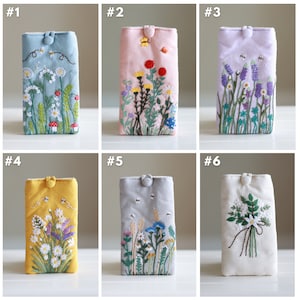 Embroidered  Flowers Glasses Pouch - Charcoal