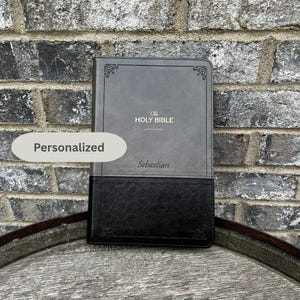 Personalized bible King James Version KJV bible zippered with gilt edges and thumb index