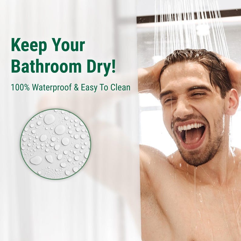 Puede incluir: Un hombre duch&aacute;ndose en un ba&ntilde;o con una cortina de ducha que es 100% impermeable y f&aacute;cil de limpiar. La cortina de ducha es transparente y tiene gotas de agua. El texto "Keep Your Bathroom Dry! 100% Waterproof & Easy To Clean" es visible en la imagen.
