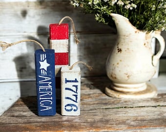 Träsmällare 4 juli-dekoration, flerstegsbrickset