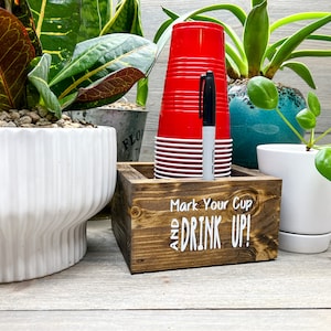 Porte-gobelet solo en plastique avec marqueur | Marquez votre tasse | Barbecue | talonnage | Porte-gobelet Solo rouge | Décoration de fête | Réunions de famille | Porte-gobelets