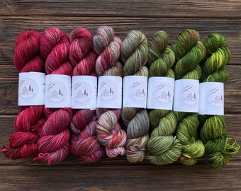 Custom size Fade gradient Hand-dyed set mini skeins shawl sweater Moss and Merlot dyed to order mini set 80Superwash wool 20nylon sock yarn