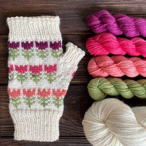 Handgefärbtes versandfertiges Mini-Set aus 85% Superwash-Wolle und 15Nylon DK