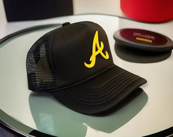 Gorra de camionero personalizada con diseño 3D de los Atlanta Braves, gorra ATL, gorra de camionero de Atlanta (debido a la alta demanda, el riesgo de agotamiento es MUY ALTO).