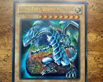 Blue-Eyes White Dragon SDBE-EN001 Unlimited Edition Ultra Rare MINT Yu Gi Oh! Card 1996