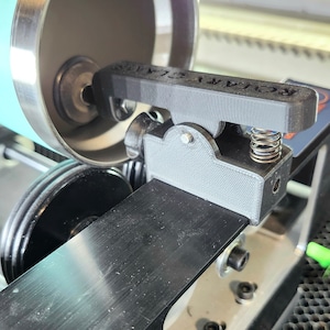 ¡NUEVO! Abrazadera rotatoria para láser con tope Abrazadera de brazo extra larga para gafas Abrazadera rotatoria para láser CO2 3D chino rotatorio para láser rotatorio OMTech
