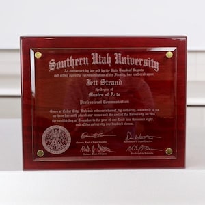Marco de vidrio flotante de palisandro para diplomas, marco para diplomas universitarios, placa de diploma personalizada, marco para títulos de licenciatura y maestría, marcos para diplomas personalizados