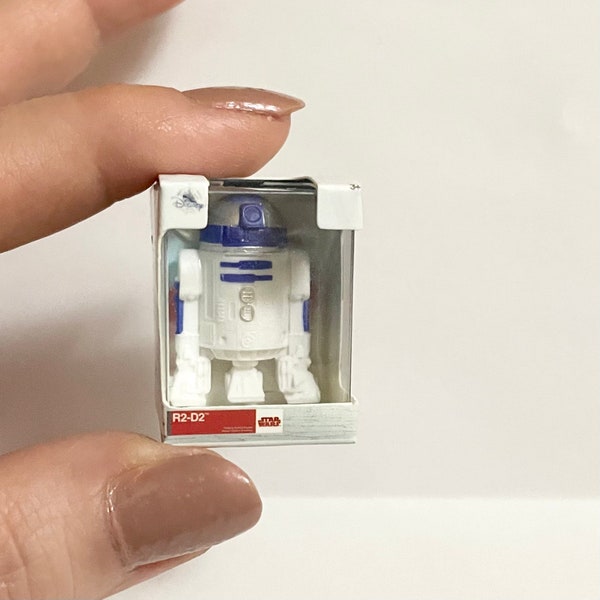 Star Wars R2-D2 Miniature Toy Doll Mini Figure