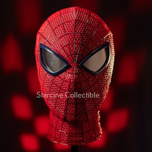 Máscara de héroe insecto rojo, cosplay con patrón de araña en relieve