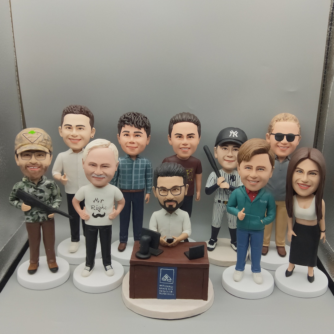 Customized Bobbleheads, Bobblehead Gifts for Employees, Custom Wedding