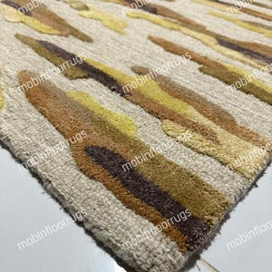 Hand-Tufted Wool Area Rug: Modern Abstract Earth Tones