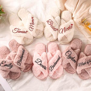 Custom Fluffy Slippers,Bridal Party Set,Fluffy Bridesmaid Slippers,Bride Fluffy Slipper Personalized,Christmas party slippers,Fluffy Slippers