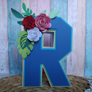Letras 3D personalizadas, Inicial con flores, letras 3D para baby shower o sesión de smashcake, letras 3D personalizadas, Decoración inicial en cartón