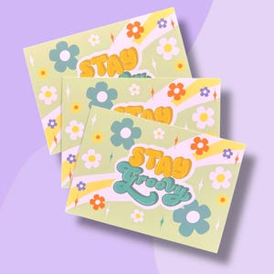 Cartes Restez groovy | Cartes | Conception de cartes | Idées cadeaux | Carte | Fleurs | Génial | Frais | Ambiance | Bonne citation