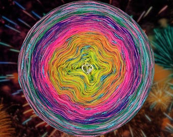Gradient ombre fantasy yarn cake - FANTASY06 - 50/50 cotton/acrylic + nops + iridescent thread - Crochet, Knitting - WolleAmore