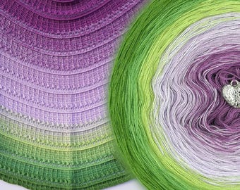 Gradient ombre yarn cake - OMB59 Crocuses in grass - 50/50 cotton/acrylic, 3 or 4ply - Crochet, Knitting - WolleAmore