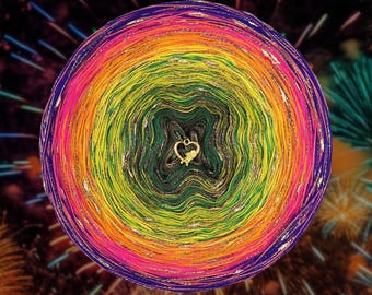 Gradient ombre fantasy yarn cake - FANTASY12 - 50/50 cotton/acrylic + nops + iridescent thread - Crochet, Knitting - WolleAmore