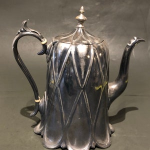 Vntg James Dixon ands Son&#39;s Victorian Style Tea Pot
