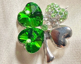 green four leaf clover Irish shamrock brooch pin svg emerald green, st Patrick’s day, st patty’s day brooch, Irish shamrock,bring luck gift