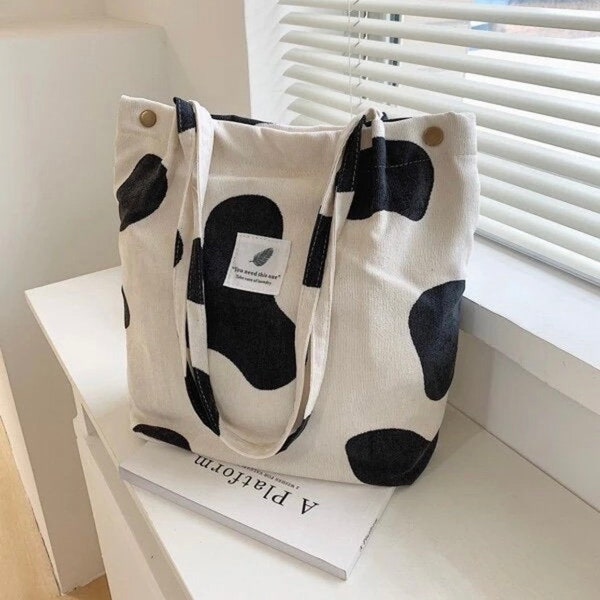 Cow Print Pattern Tote Bag, animal cow print tote bag, cow print shoulder bag, farm print weekend bag, animal print bag reusable tote bags
