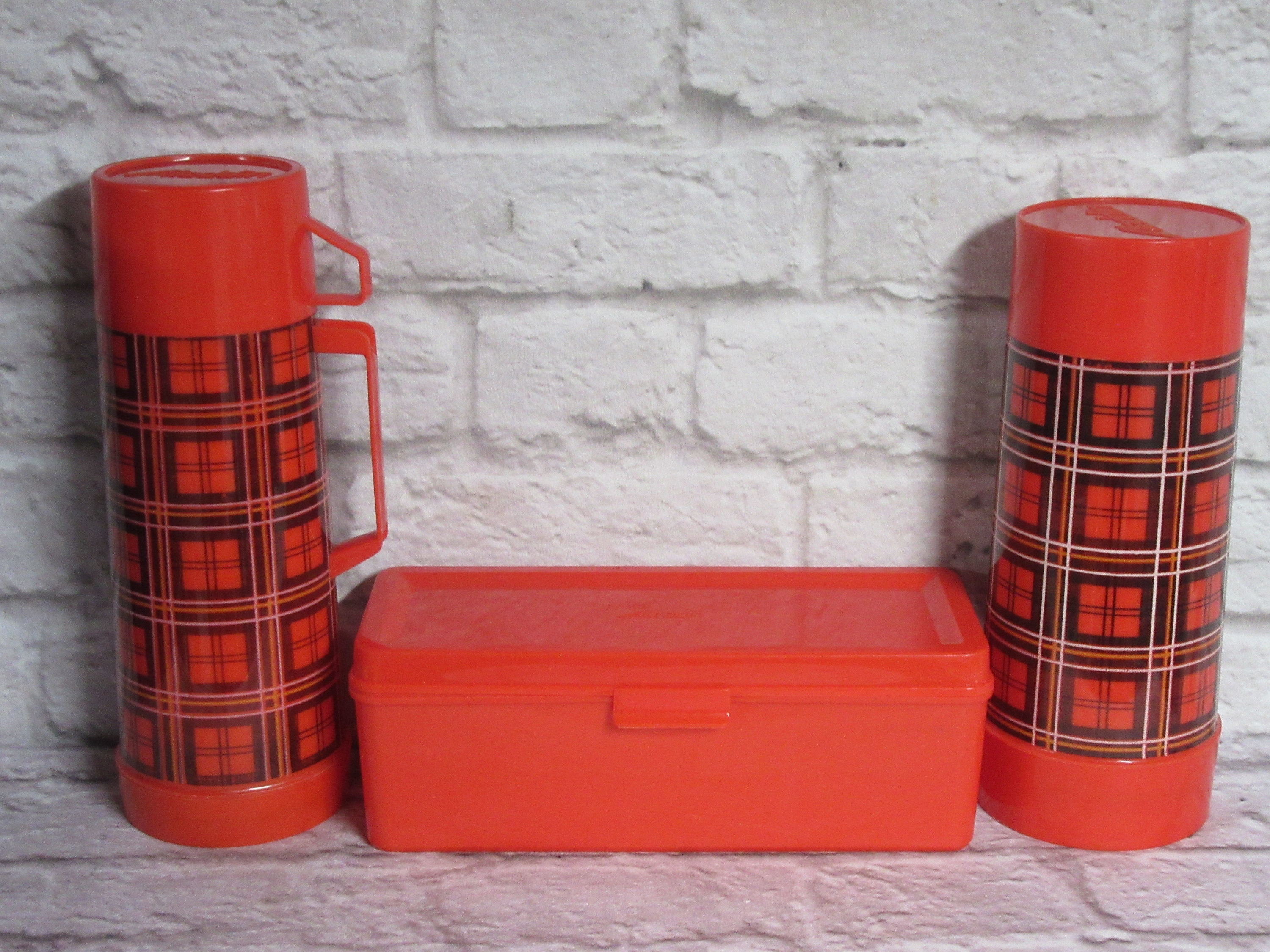 Thermos Large Sandwich Bread Snack Box Beige Side Red Lid 1950's Bread Box  VTG