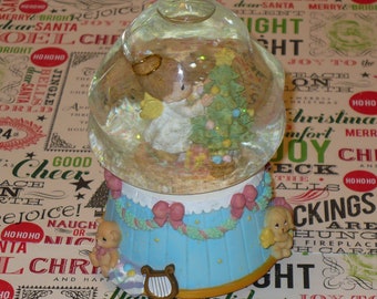 Vintage 1999 Enesco PRECIOUS MOMENTS Christmas Tree Shaped Snow Globe Water Ball Snow Globe  O Christmas Tree Tannenbaum