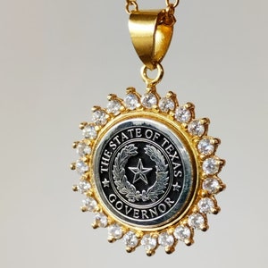 College necklace,University Necklace,Personalized Jewelery,Personalized Necklace,Class Necklace,Graduation Necklace,Graduation Gift,College
