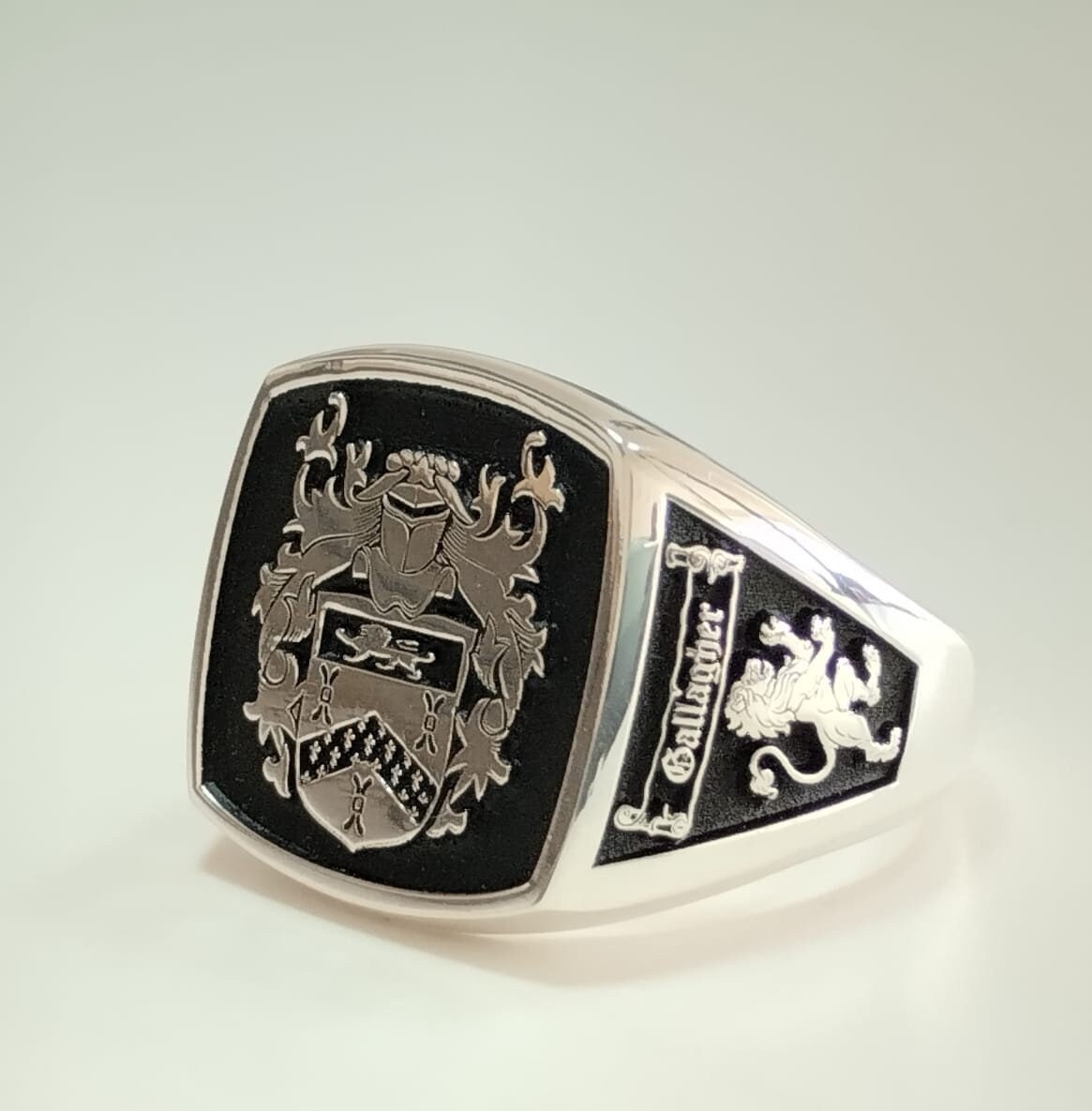 Coat of Arms Ring, Family Crest Rings, Custom Signet Ring