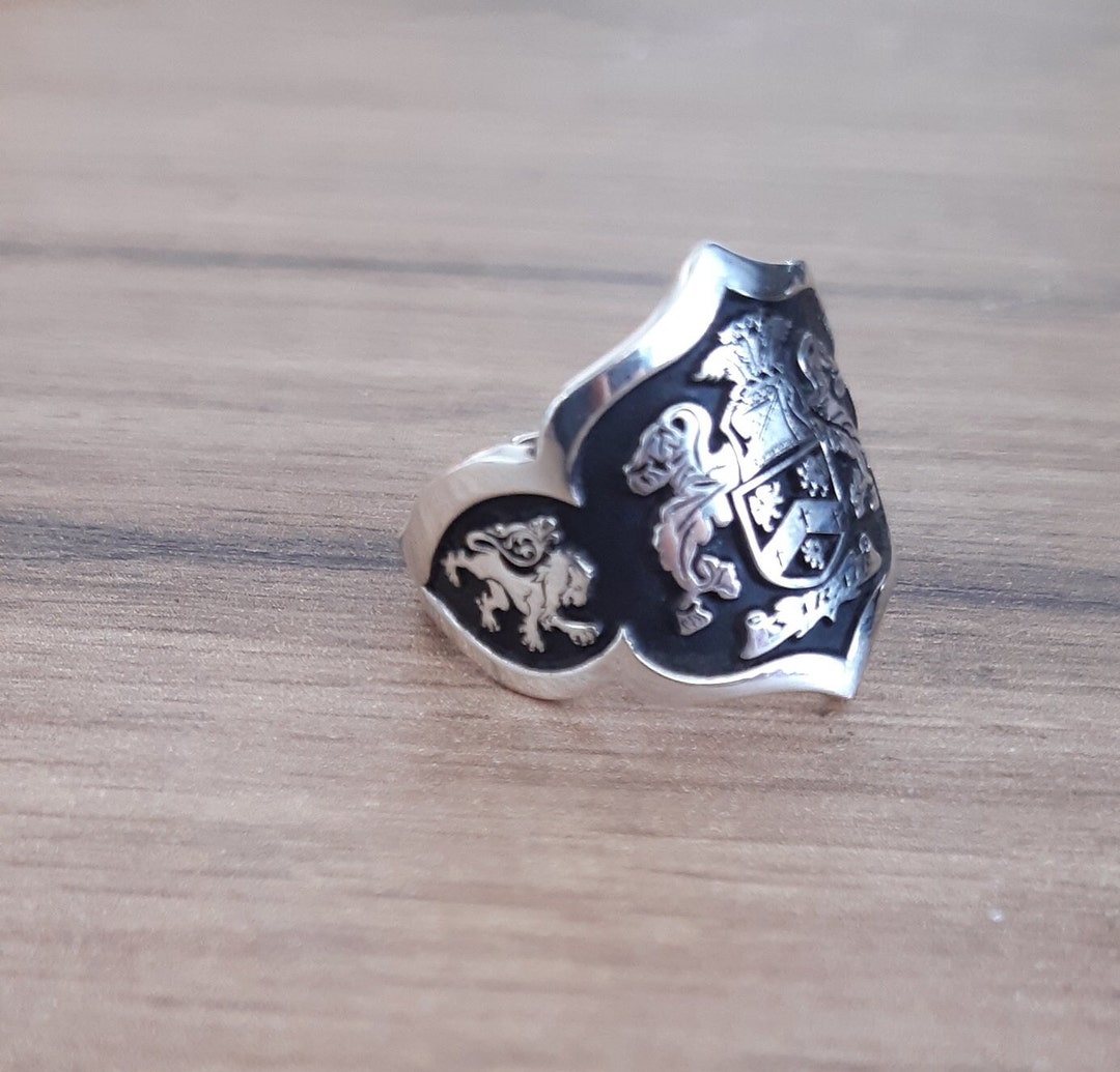 Custom Jewelry,family Crest Ring,personalized Ring,mementomori Ring ...