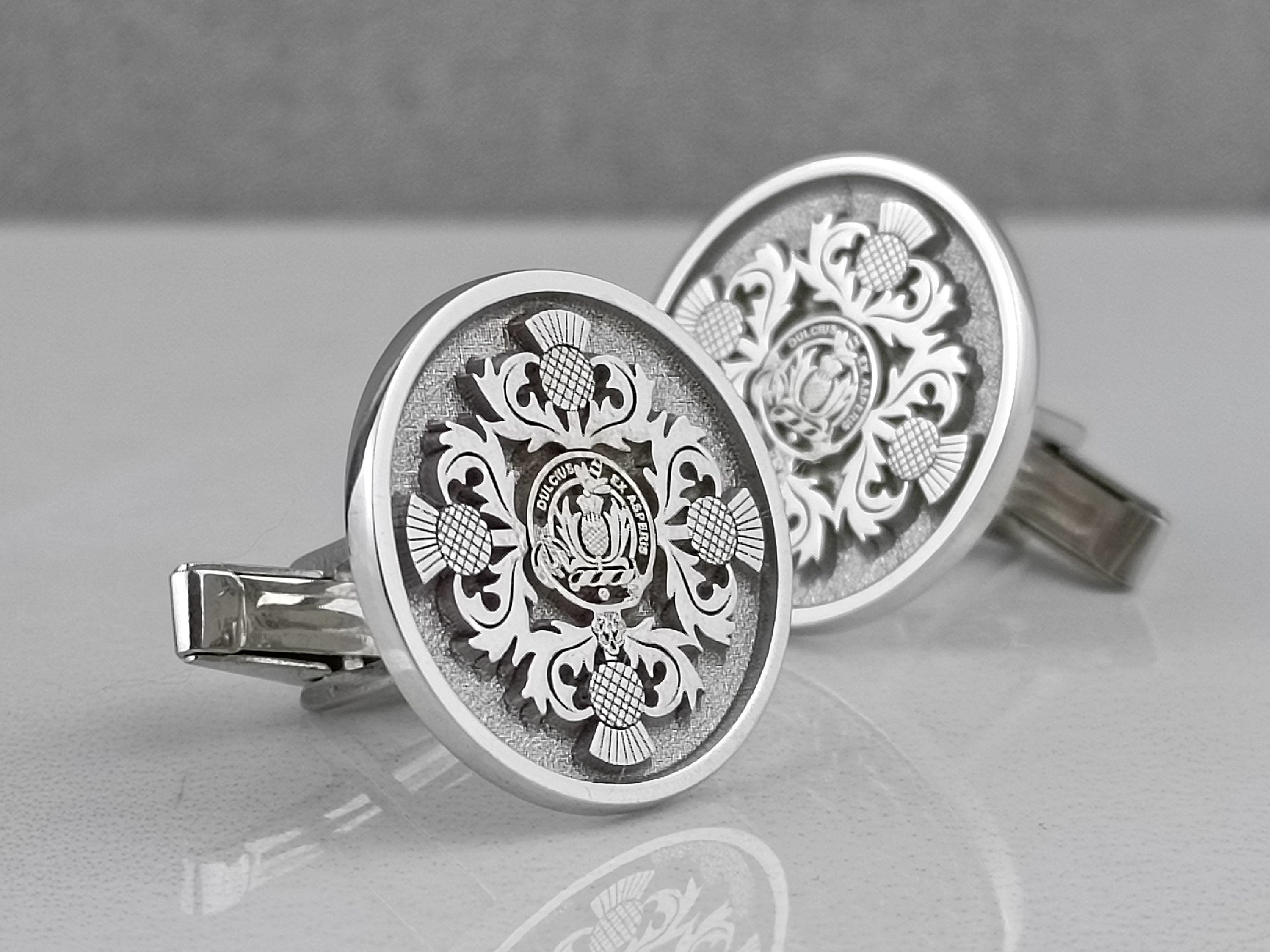 Bouton de manchette personnalisé en argent sterling avec écusson familial, cadeaux personnalisés pour garçons d'honneur avec logo, cadeau spécial pour lui