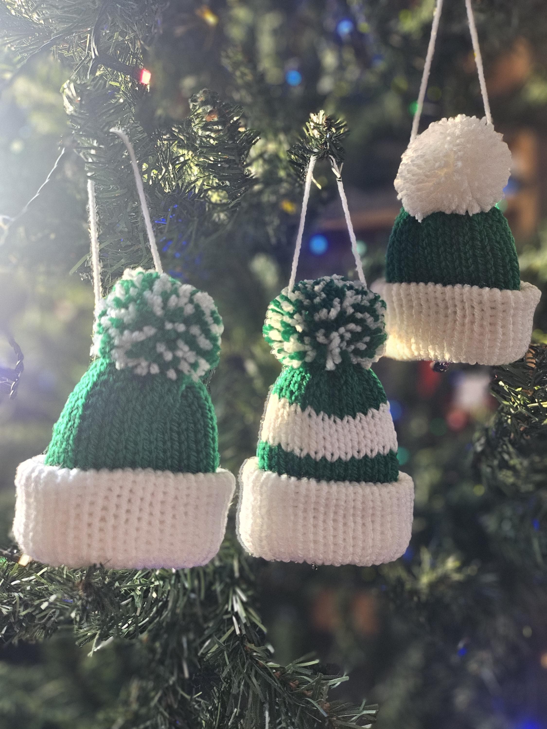 Cappello Bobble isolato su uno sfondo bianco | Foto Gratis Cappello Bobble isolato su uno sfondo bianco | Foto Gratis