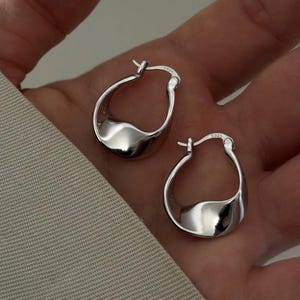 Vintage Wavy Hoop Earrings: 925 Sterling Silver Plated Earrings, Minimal Designer Hoops / Unique Shape