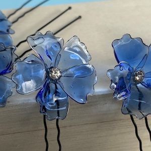 Blue hair pins for the bride, Hairpins flowers, Something blue image 1