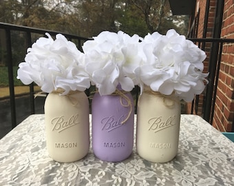 Mason jar centerpiece, Mason jar bathroom, Mason jar décor, Mason jar with flowers, Mason jar decorations, Mason jar soap pump, Mason jar