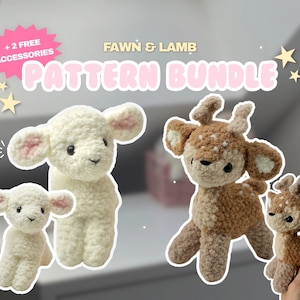Könnte beinhalten: Ein Häkelmuster-Set mit einem Rehkitz und einem Lamm. Der Text lautet FAWN & LAMB PATTERN BUNDLE und + 2 FREE ACCESSORIES. Das Bild zeigt zwei Größen eines weißen Lamms mit rosa Innenohren und zwei Größen eines braunen Rehkitzes mit weißen Punkten.