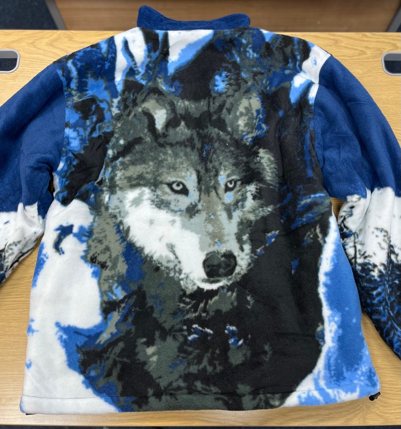 Warm Winter Cosy Outdoor Fleece Wolf Print Jacket image 9