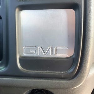 1999-06 Gmc Sierra Bottom Cubby Vent Filler Panel
