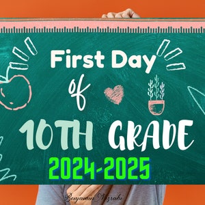 Back to School Chalkboard Sign, First Day of School Poster Personalized School Chalkboard Sign, Any Grade Sign, 1st Day of School, Editable
