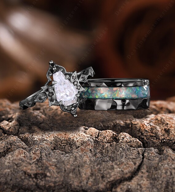 Matching engagement ring and wedding band discount