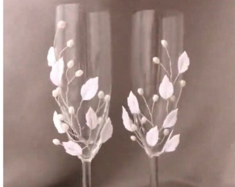 Wedding Glasses Handmade Champagne Flutes White Wedding flutes Rustic Wedding Glasses Hand painted Flutes Toasting flutes Champagne Glasses