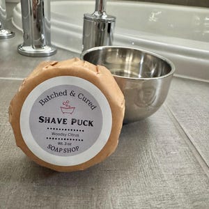Men&#39;s Shave Puck and Bowl Set , Cold Process Soap, Shaving Soap, Natural Soap, Soap for Men