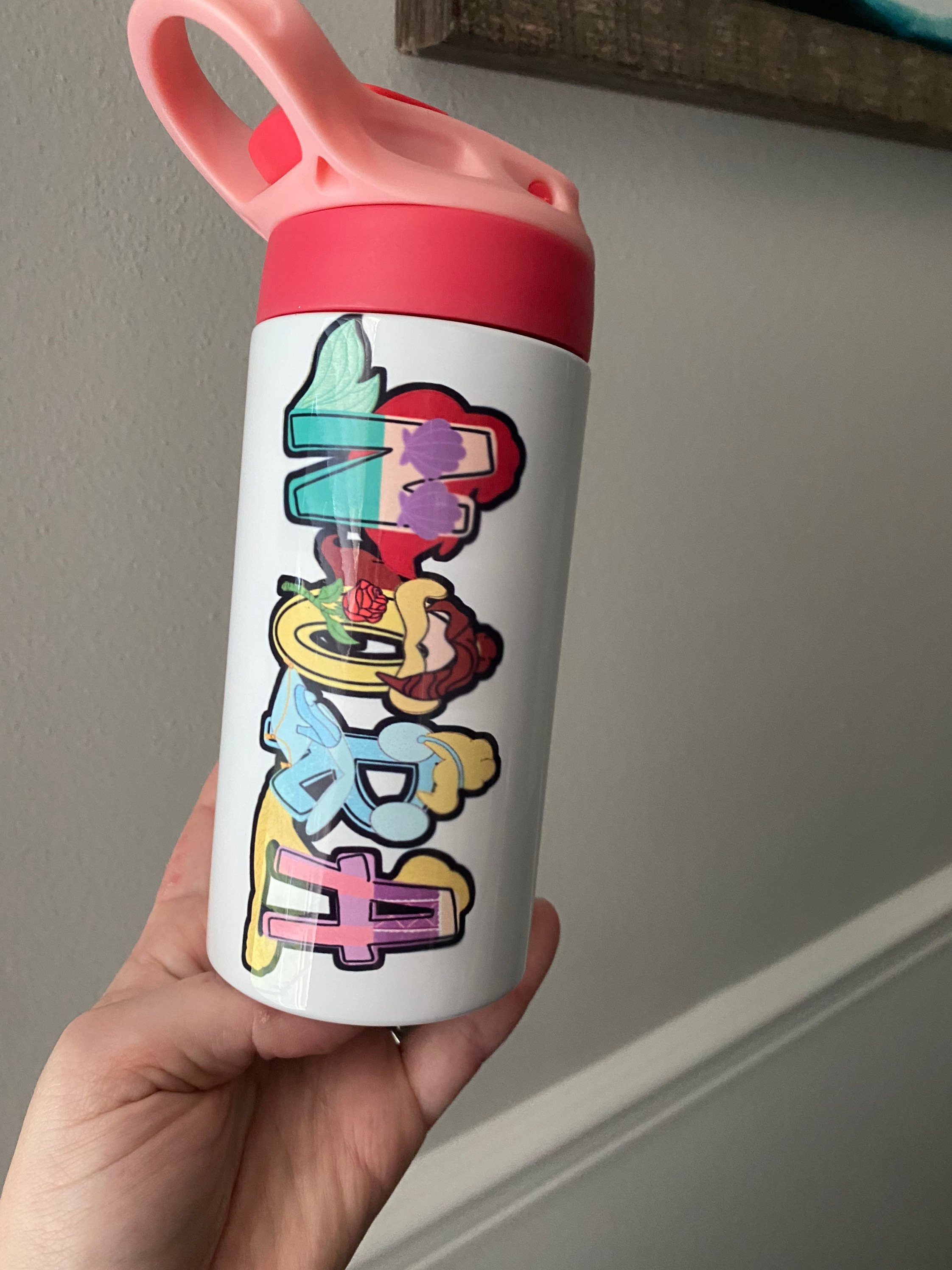 Bottiglia Owala Princess Belle 24 Oz Con Adesivi &ndash; Borraccia Termica Senza Cannuccia