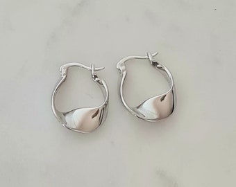 Classy wavy pendant earrings, nickel free silver earrings, minimalist earrings, handmade s925 earrings, hypoallergenic earrings
