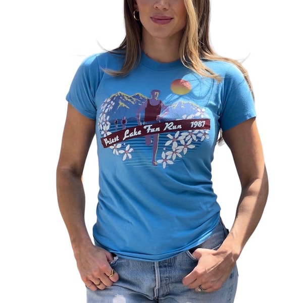 vintage 1987 Priest Lake Idaho fun run t-shirt à point unique. Fabriqué aux Etats-Unis. Mesures en tant que femmes. XS.